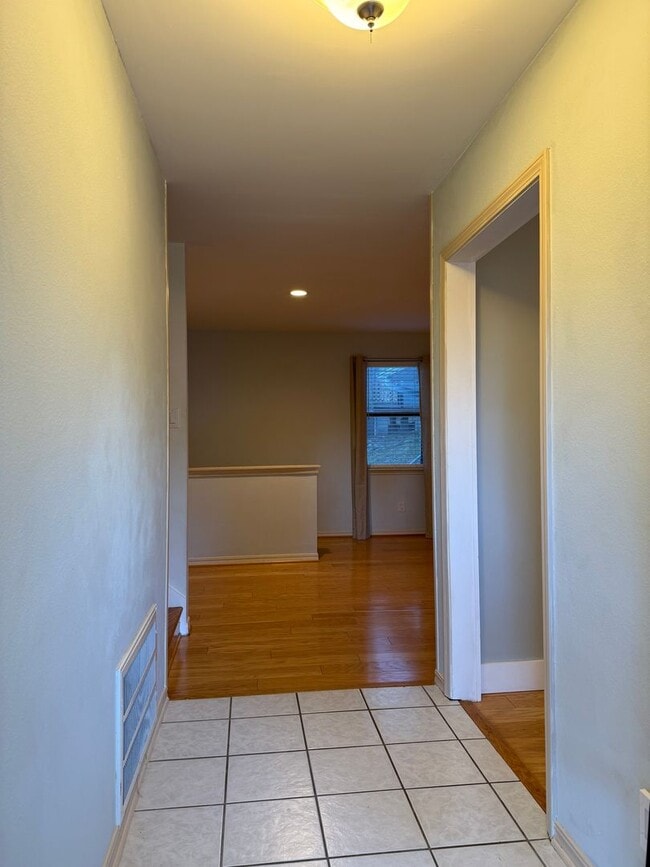 Photo - 8 Shadywood Ct