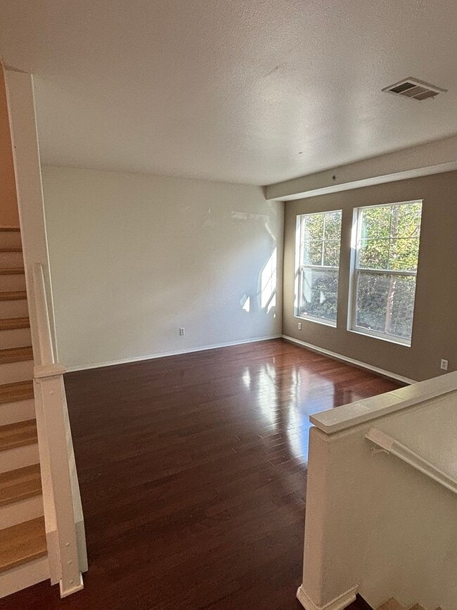 Photo - Move-In Ready 4 Bedroom Home Perfect for Professionals & Families