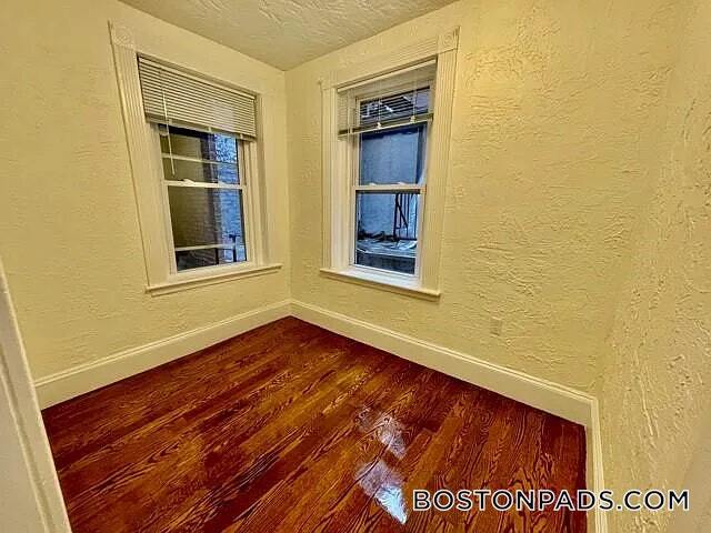 Photo - 4 Garden Ct St Unit 4B