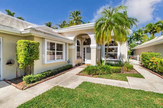 Photo - 2725 Meadowlark Ln