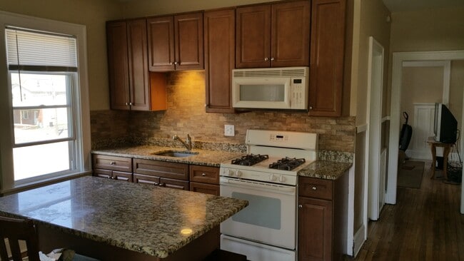 Kitchen - 13 N Jay St Unit 2