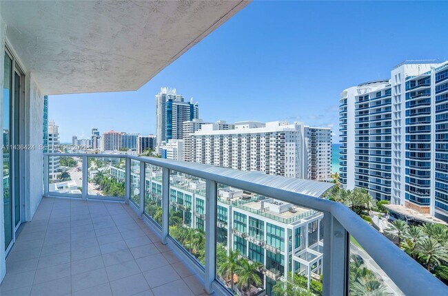 Building Photo - 5900 Collins Ave Unit 1508