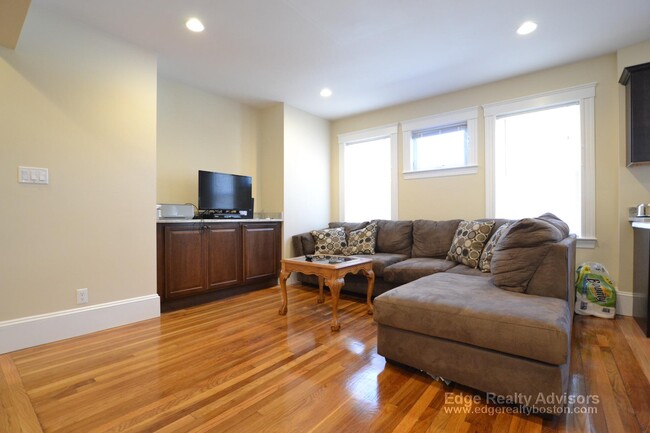 Photo - 48 Glencoe St Apartments Unit 1
