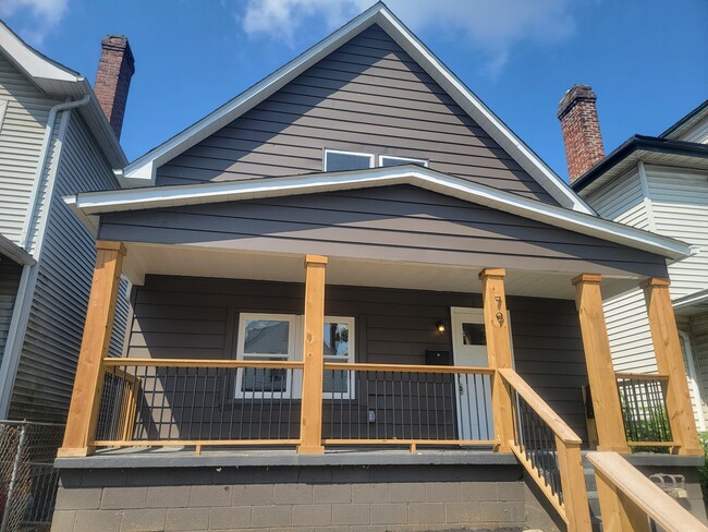 Photo - 79 S Ogden Ave Casa