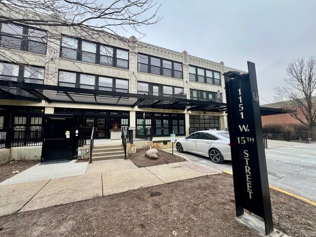 Photo - 1151 W 15th St Unit 137