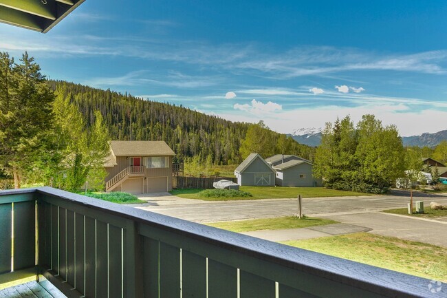 Building Photo - Dillon Valley East Condo! Furnished! Great...