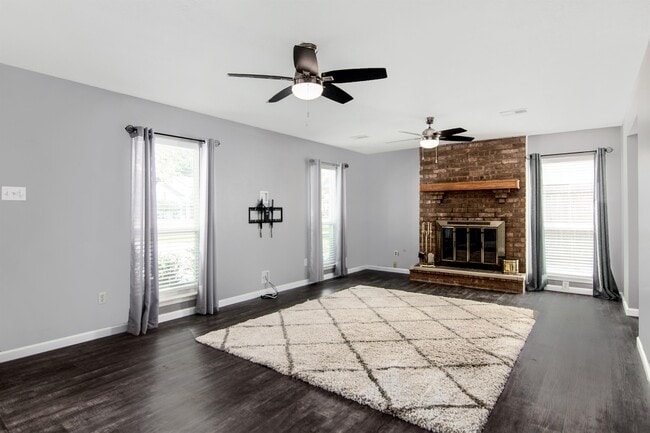 Photo - 255 E Castle Harbour Dr