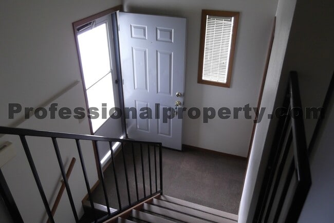 Photo - 806 Spartan Dr Unit C