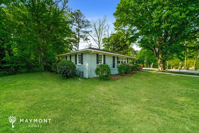 Photo - 933 Clay Rd SW