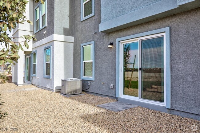 Building Photo - 6085 Lily Garden St Rental