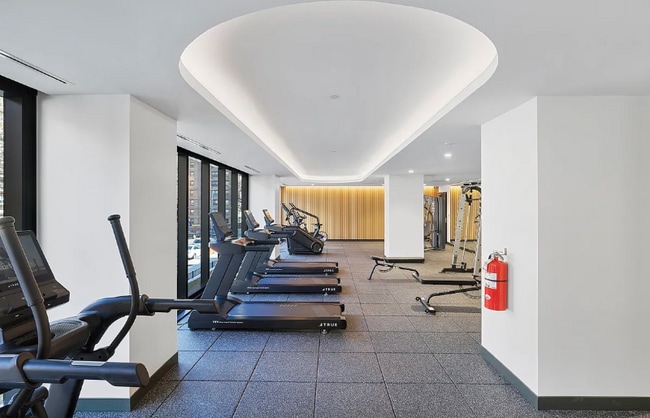 Photo - 98-10-9863 63rd Rd