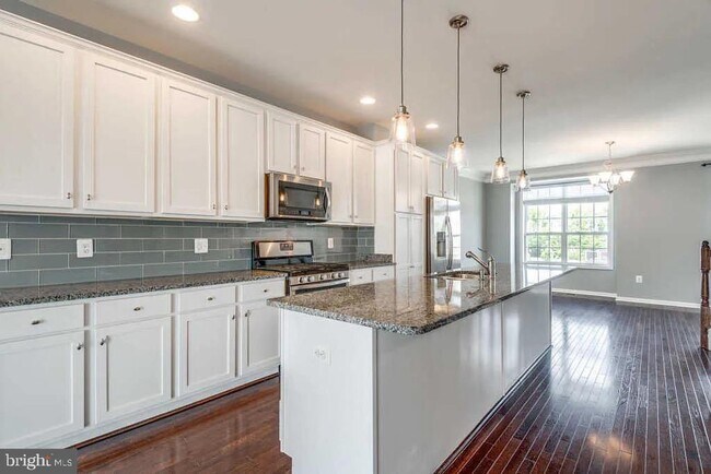 Building Photo - 43217 Whelplehill Terrace