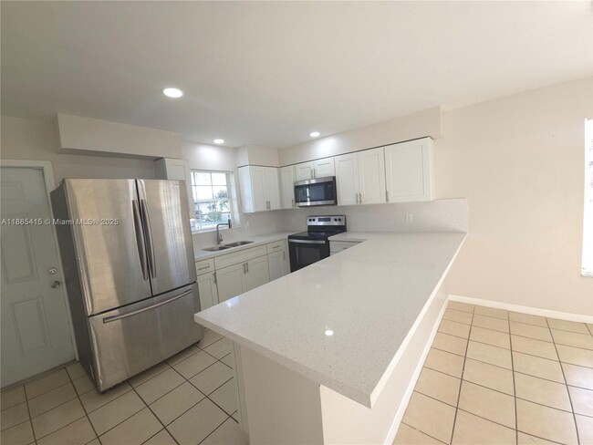 Photo - 712 SW 6th St