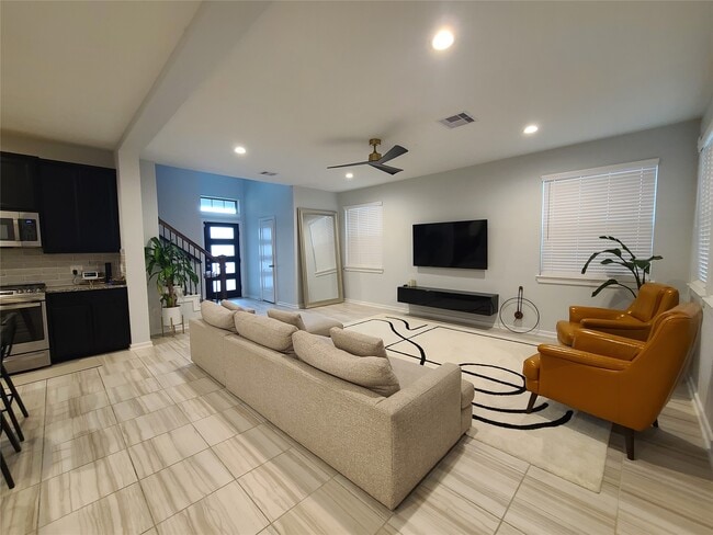 Photo - 7035 Coneflower Creek Ct