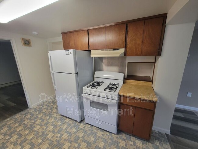 Building Photo - 3405 Oregon Dr Unit D Rental