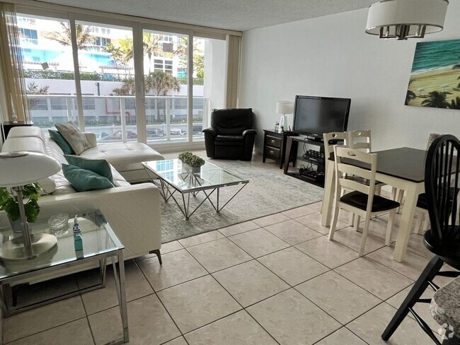 Building Photo - 3505 S Ocean Dr Rental