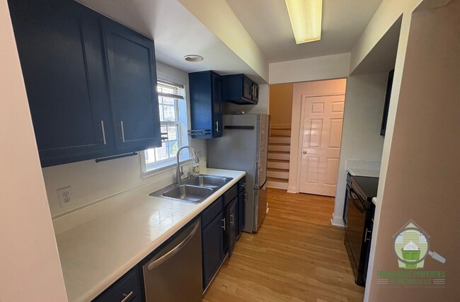 Photo - 199 Woodlark St