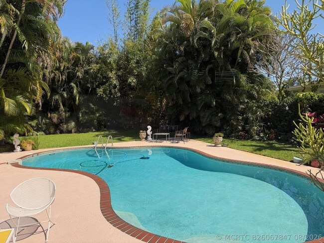 Photo - 708 Westwind Dr