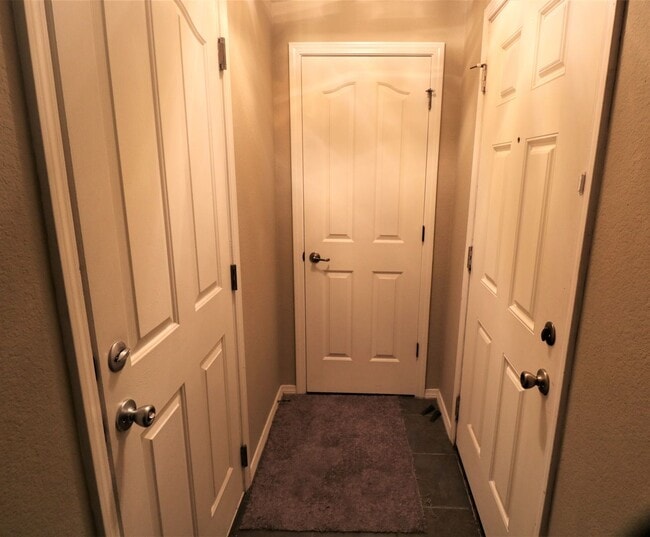 Photo - 601 Menaul Blvd NE