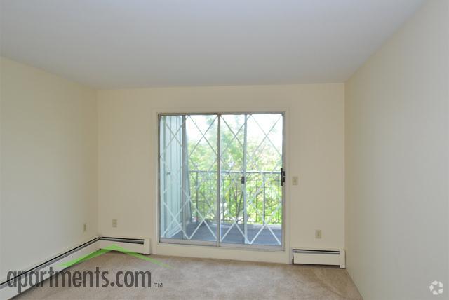 2 Bedroom Split Level - Camelot Square Apartments