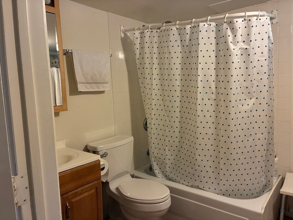 Photo - 2405 N Quintana St