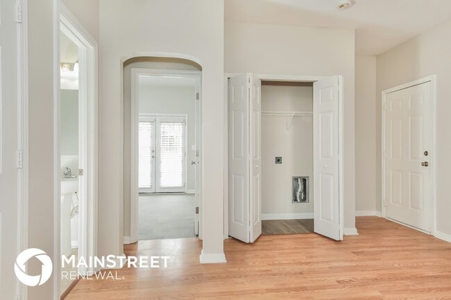 Photo - 4825 Green Spring Dr