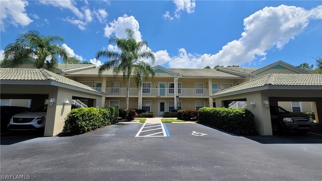 Photo - 25747 Lake Amelia Way Unidad 103