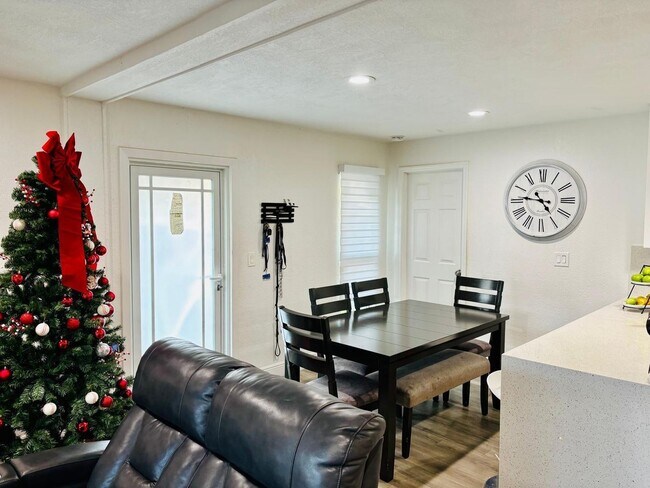 Photo - 8000 NW 74th Terrace