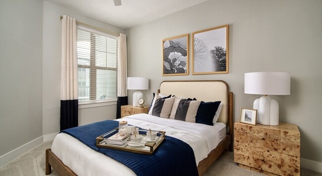 Photo - 16717 Westpark Dr Unidad C1