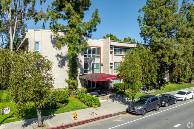 Photo - 5405 Lindley Avenue Apartments