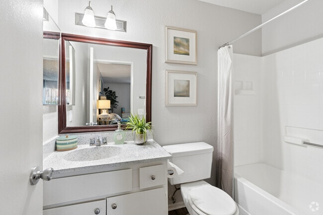 2BR, 2BA - 801SF - Primary Bathroom