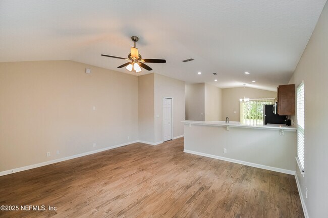 Photo - 5609 Village Pond Cir