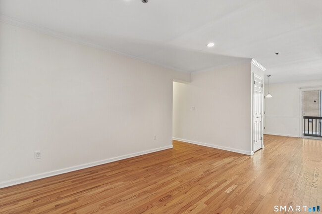 Photo - 44 Pleasant St Unit 9