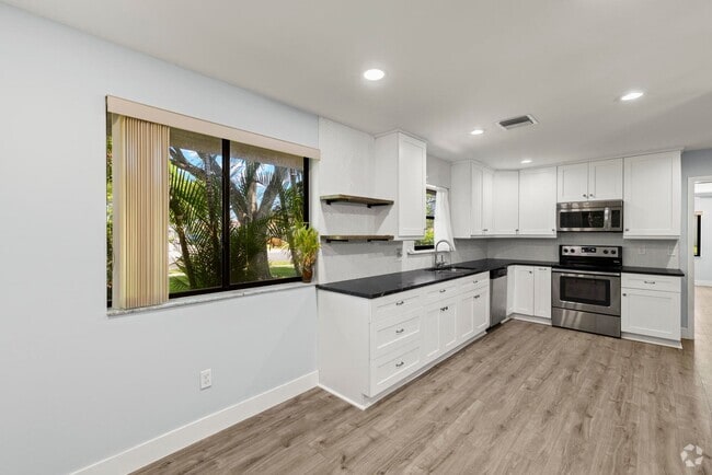 Building Photo - 3115 NW 12th St Rental