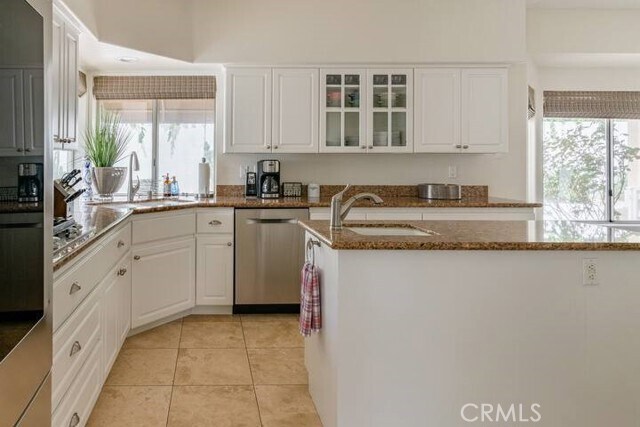 44451 Kings Canyon Ln