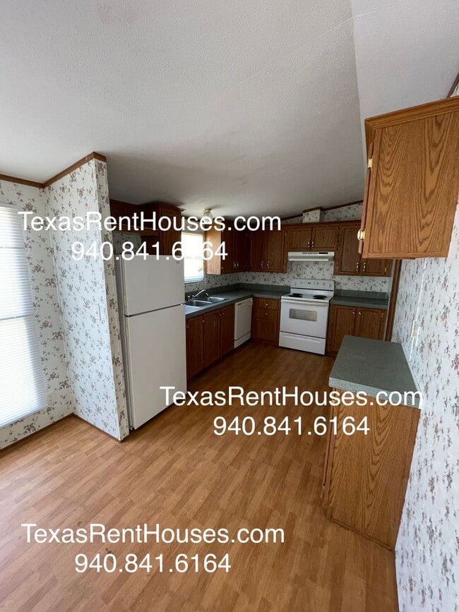 Photo - Beautiful Home - Walking Distance to Lamar