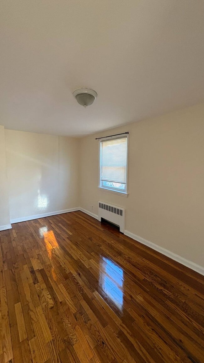 Photo - 57 Carnation Ave