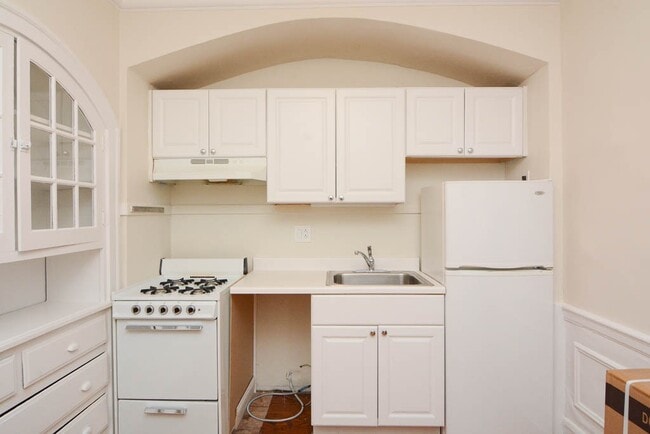 Building Photo - 2149 N Fremont St Unit A01W