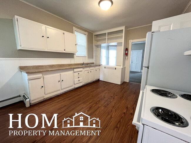 Photo - 229 Center St Unit 1