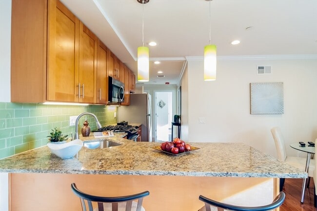 Photo - 108 Maverick St Unit 1