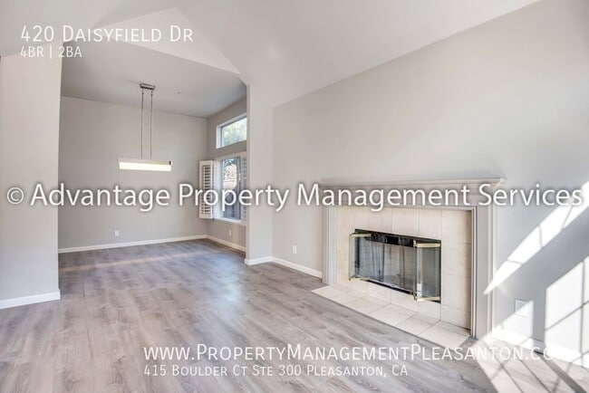 Photo - 420 Daisyfield Dr