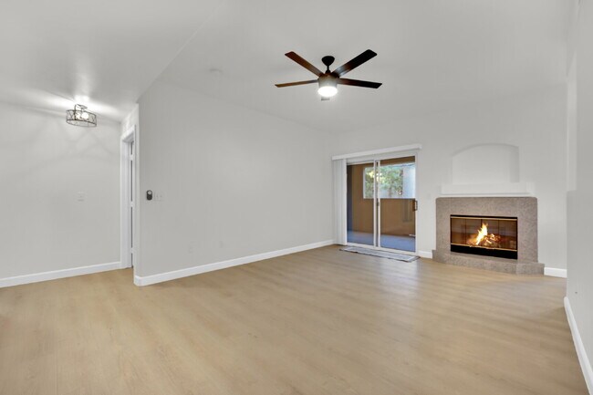 Photo - Experience Las Vegas in style and comfort with this beautiful first-floor 3-bedroom condo Unidad #103 BLDG 32