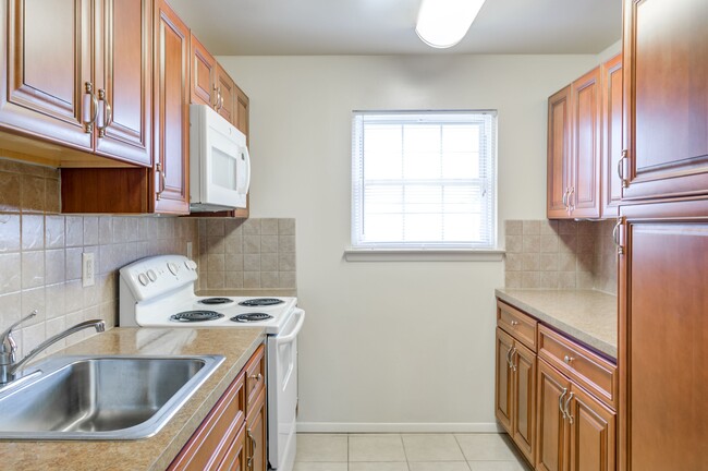 Cloverdale Park Apartments, LLC