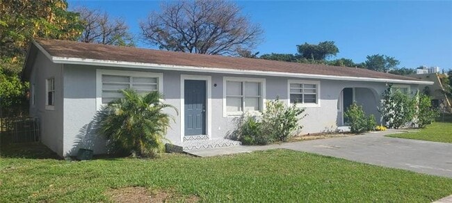 Building Photo - 736 NW 2nd Ave Unit 1 Rental