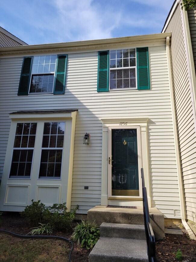 Photo - 1256 Seminole Dr Townhome