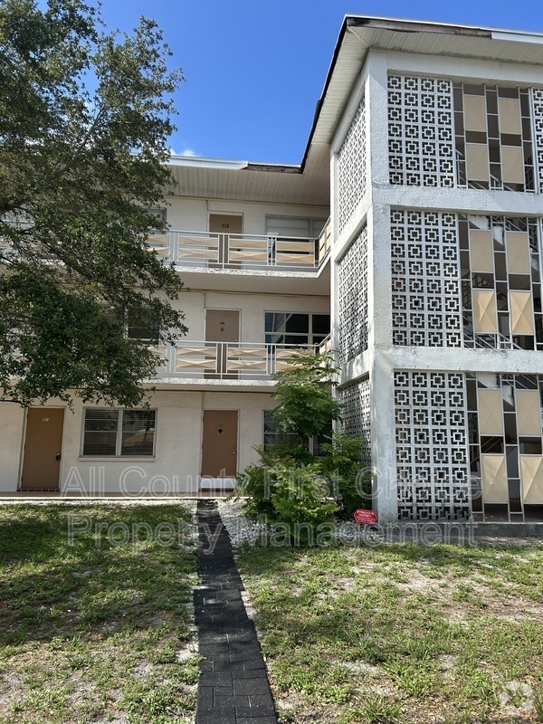 Building Photo - 911 Washington Ave SW Unit 217 Rental
