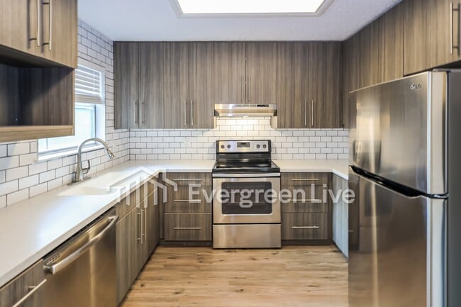 Photo - 5930 Cliff Valley Dr