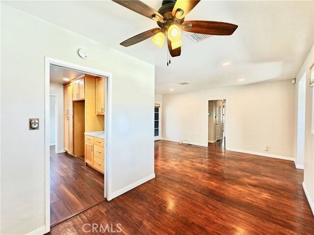 Photo - 745 W E St