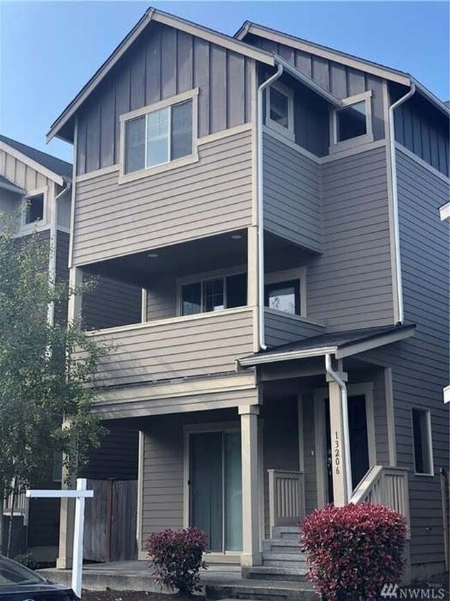 4 bed with separated living area - 4 bed with separated living area House