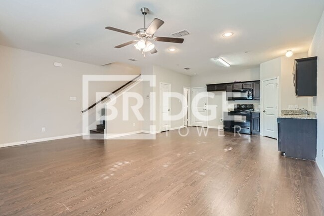 Photo - 1316 Lakecrest Ln